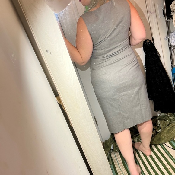 Context Gray Dress Work Dressy Elegant Professional 14 Comfortable Fitted EUC XL - Picture 9 of 9